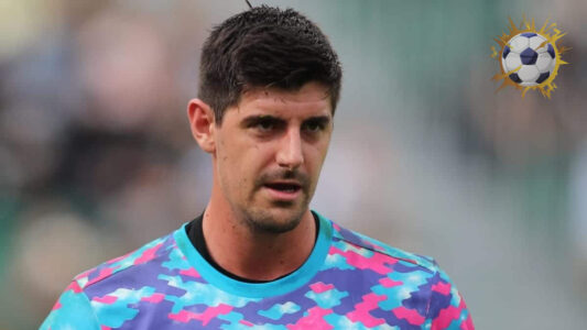 تيبو كورتوا حارس مرمى ريال مدريد يتحدث لوسائل الإعلام دفاعاً عن فينيسيوس جونيور