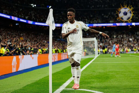 فينيسيوس جونيور يحتفل بهدفه في مرمى بنفيكا بدوري أبطال أوروبا