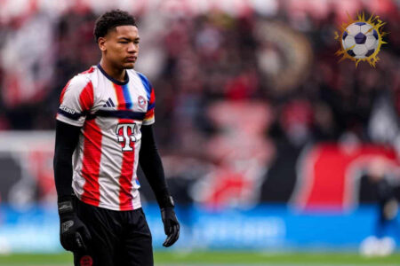 ليونارد بريسكوت حارس بايرن ميونخ الشاب في تدريبات الفريق البافاري