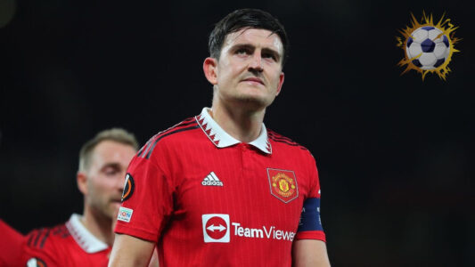 هاري ماجواير مدافع مانشستر يونايتد خلال إحدى المباريات في الدوري الإنجليزي