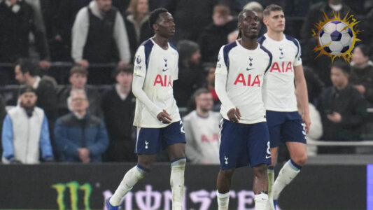 تشكيلة ليفربول وتوتنهام الرسمية في ملعب الأنفيلد بالدوري الإنجليزي