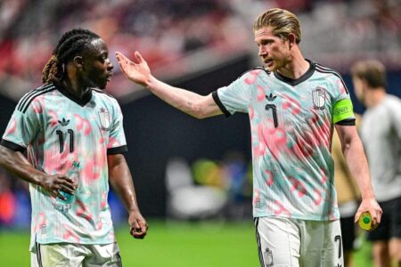 لاعبو منتخب بلجيكا يحتفلون بالأهداف ضد أمريكا في ودية 2026